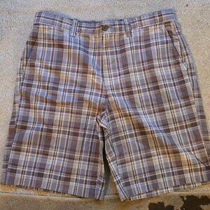 Men's plaid Eddie Bauer shorts 33 Chino gray legend wash NWT new flat front blue